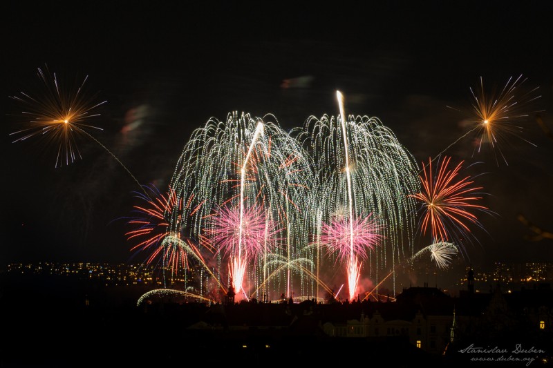 novorocni ohnostroj Praha 2018 08